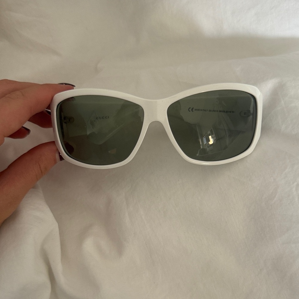 Gucci White and Black Sunglasses